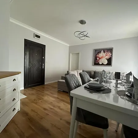 Apartament Marina